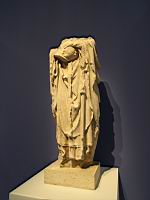 Statue, Un compagnon de St Denis (par Pierre de Montreuil, Paris, Notre-Dame, Portail du bras sud (1258-65))(2)